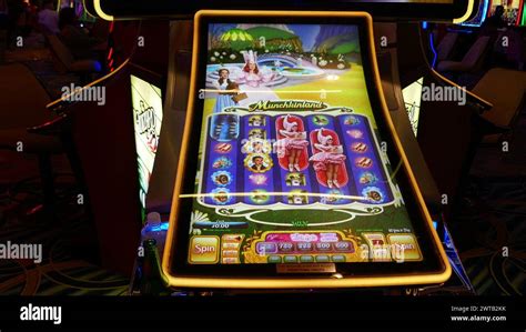 Wizard of Oz Munchkinland Slot Machine .